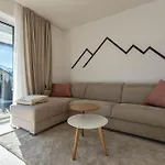 Alpine Spot דירה *