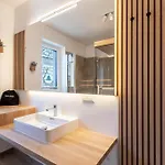 Alpine Spot דירה *