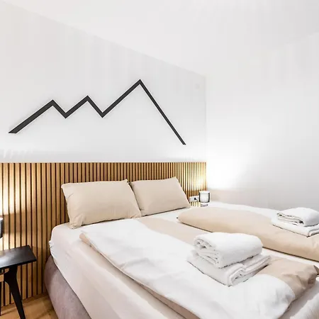 Alpine Spot Appartement *